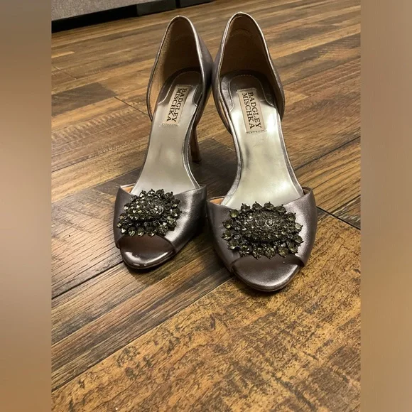 BADGLEY MISCHKA WOMENS BRIDAL DARK SILVER PUMP HEEL SIZE 6 - Picture 5 of 9